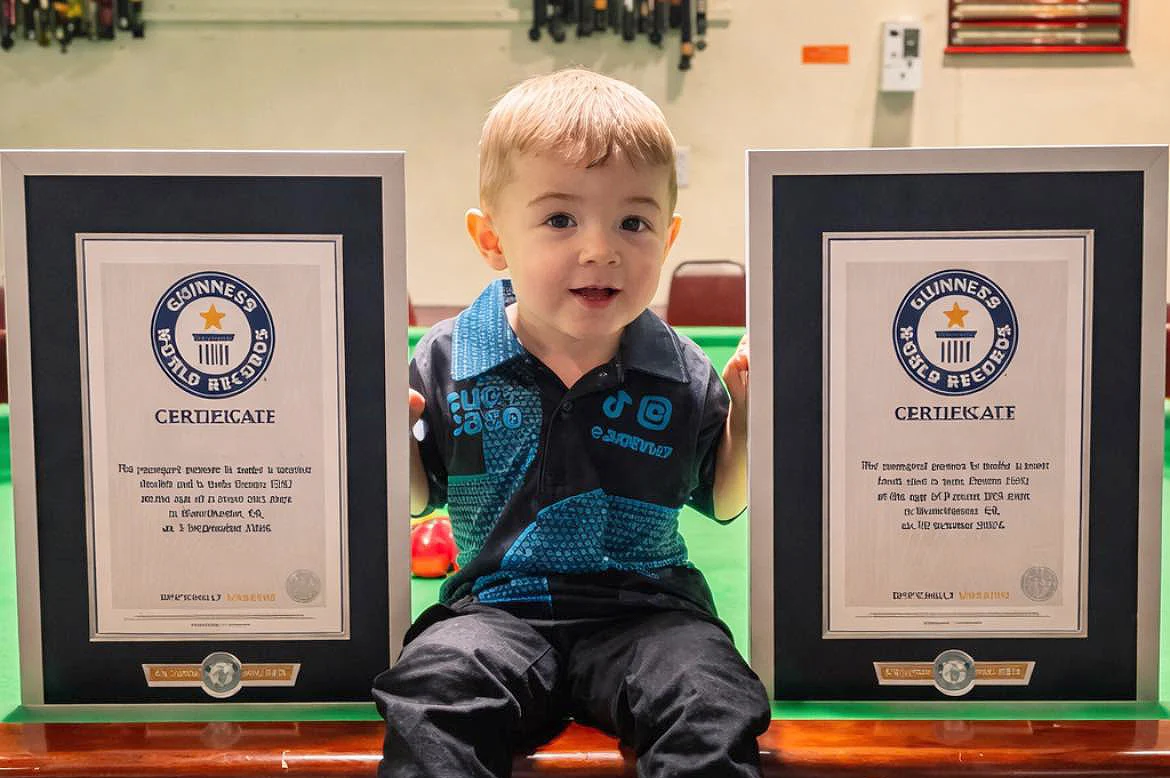 Двегодишният Джуд Оуенс стана най-младият човек с два снукър рекорда в историята на Гинес