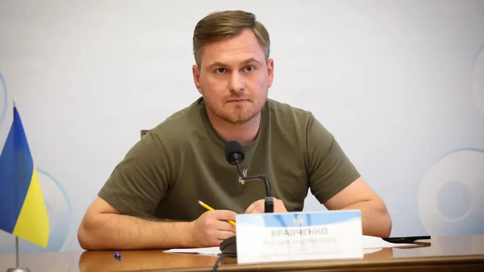 Украинският парламент освободи от длъжност главния прокурор Руслан Кравченко