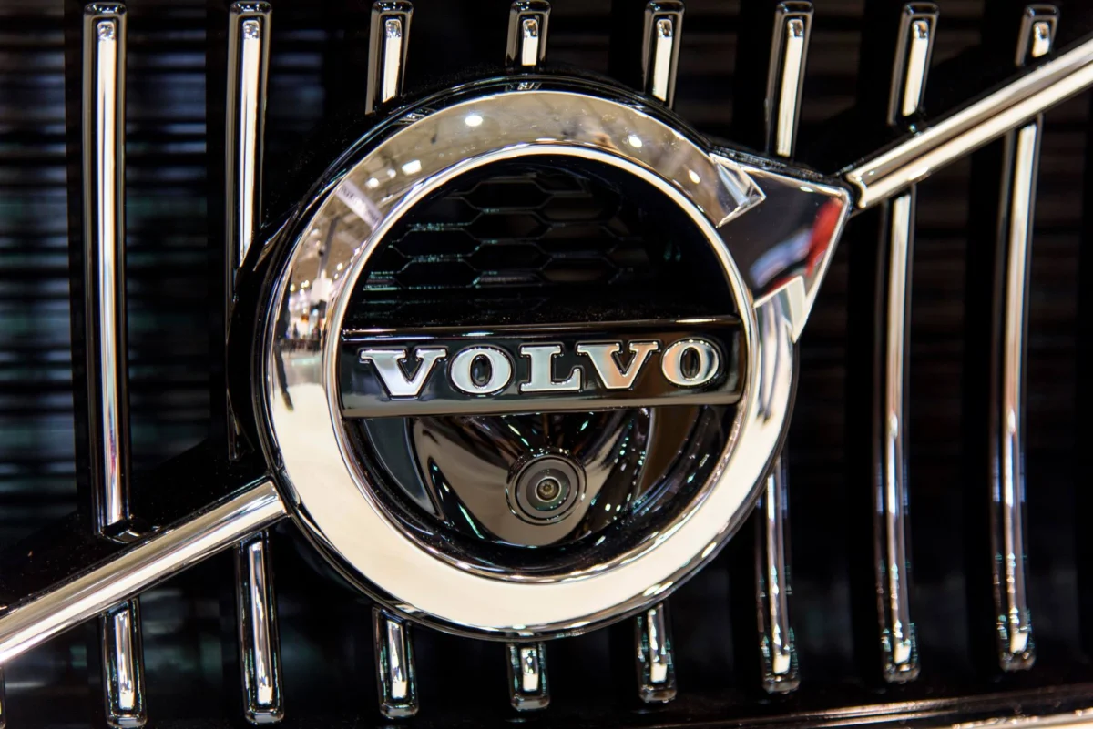 Volvo съкращава 3 000 работни места с цел намаляване на разходите