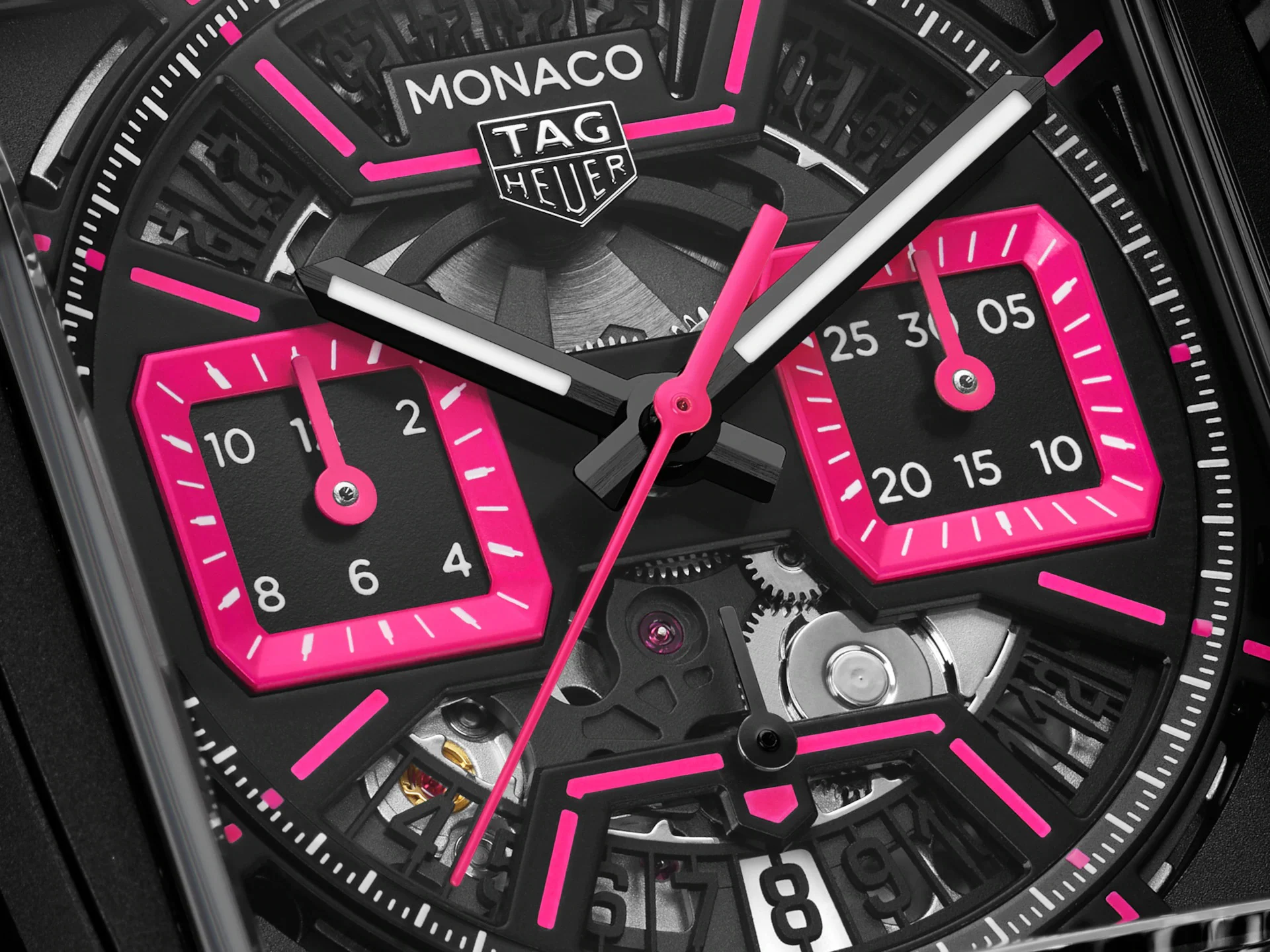 TAG Heuer Monaco Skeleton - часовникът - икона на моторните спортове