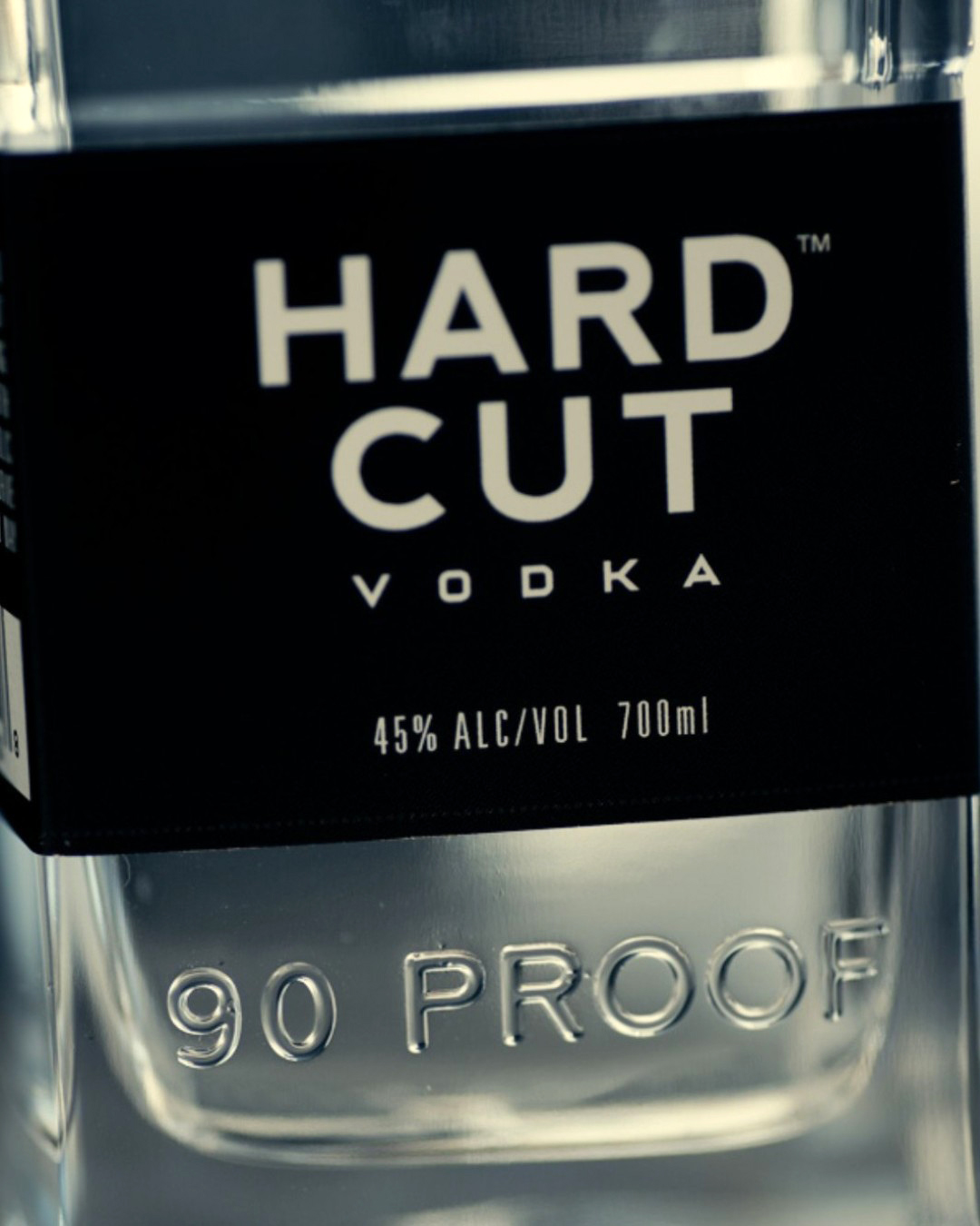 Долф Лундгрен лансира собствена марка водка - Hard Cut Vodka