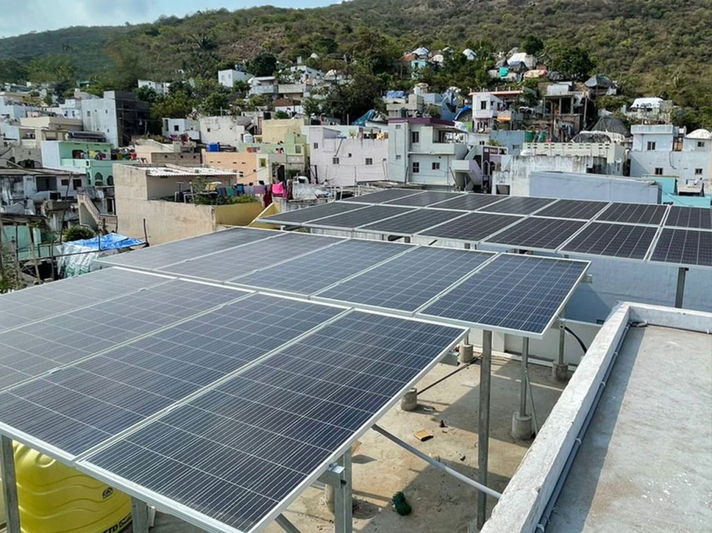 Стартъпът SolarSquare събира 40 млн. долара инвестиции за соларни проекти в Индия