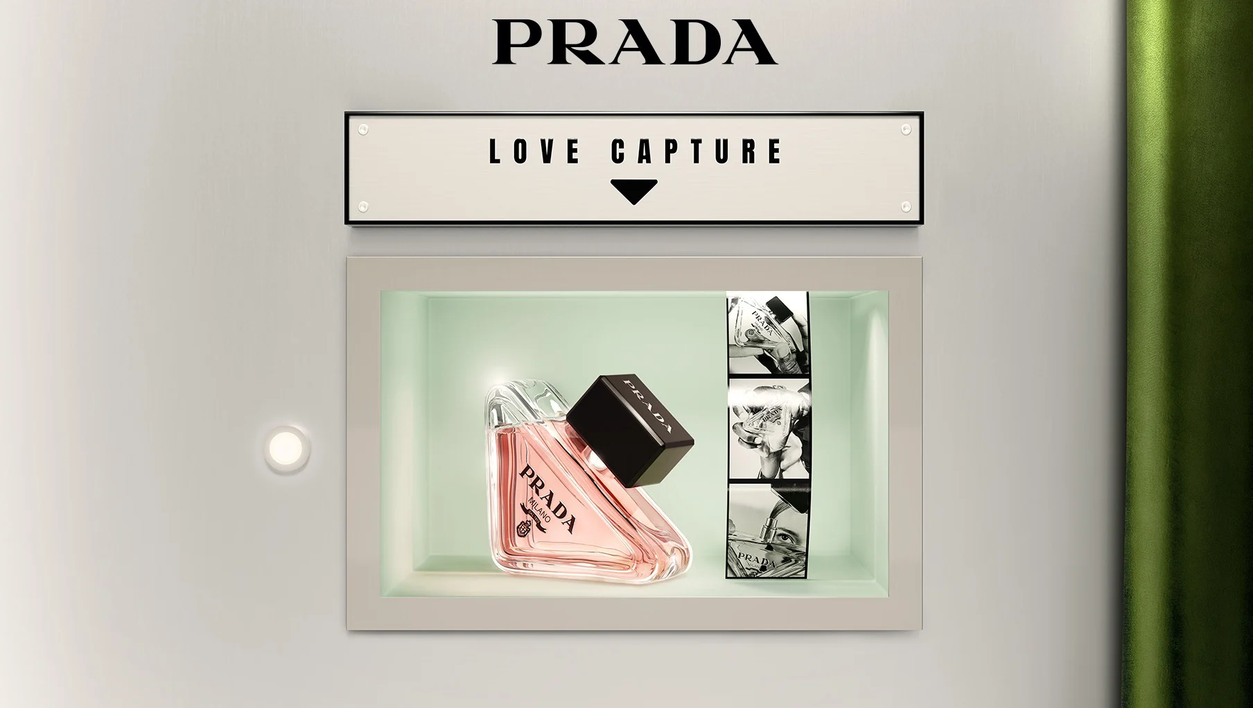 Prada сключи сделка за 1.4 млрд. долара за придобиването на Versace