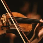 Първата цигулка на Алберт Айнщайн достигна цена от 860 000 паунда на търг