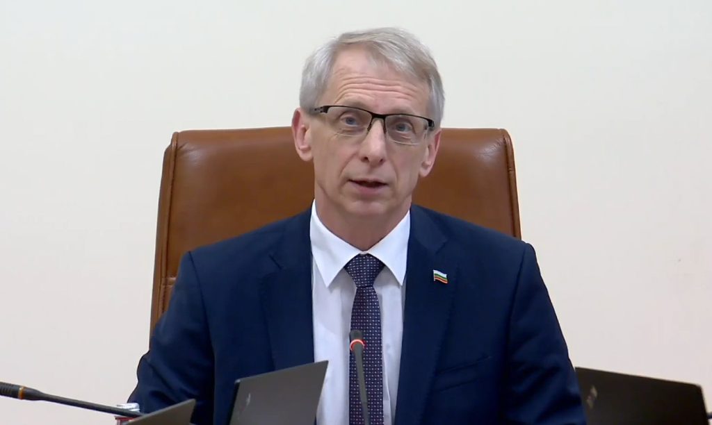 Николай Денков