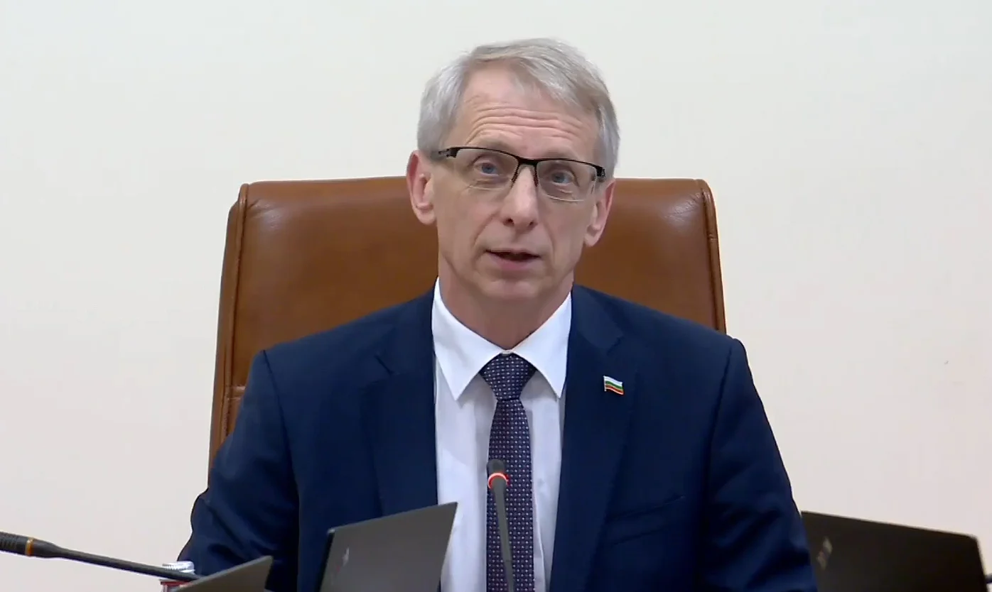 Николай Денков