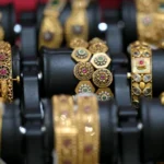 Сривът на златото и среброто се задълбочи след масовото закриване на залози за ръст на цените