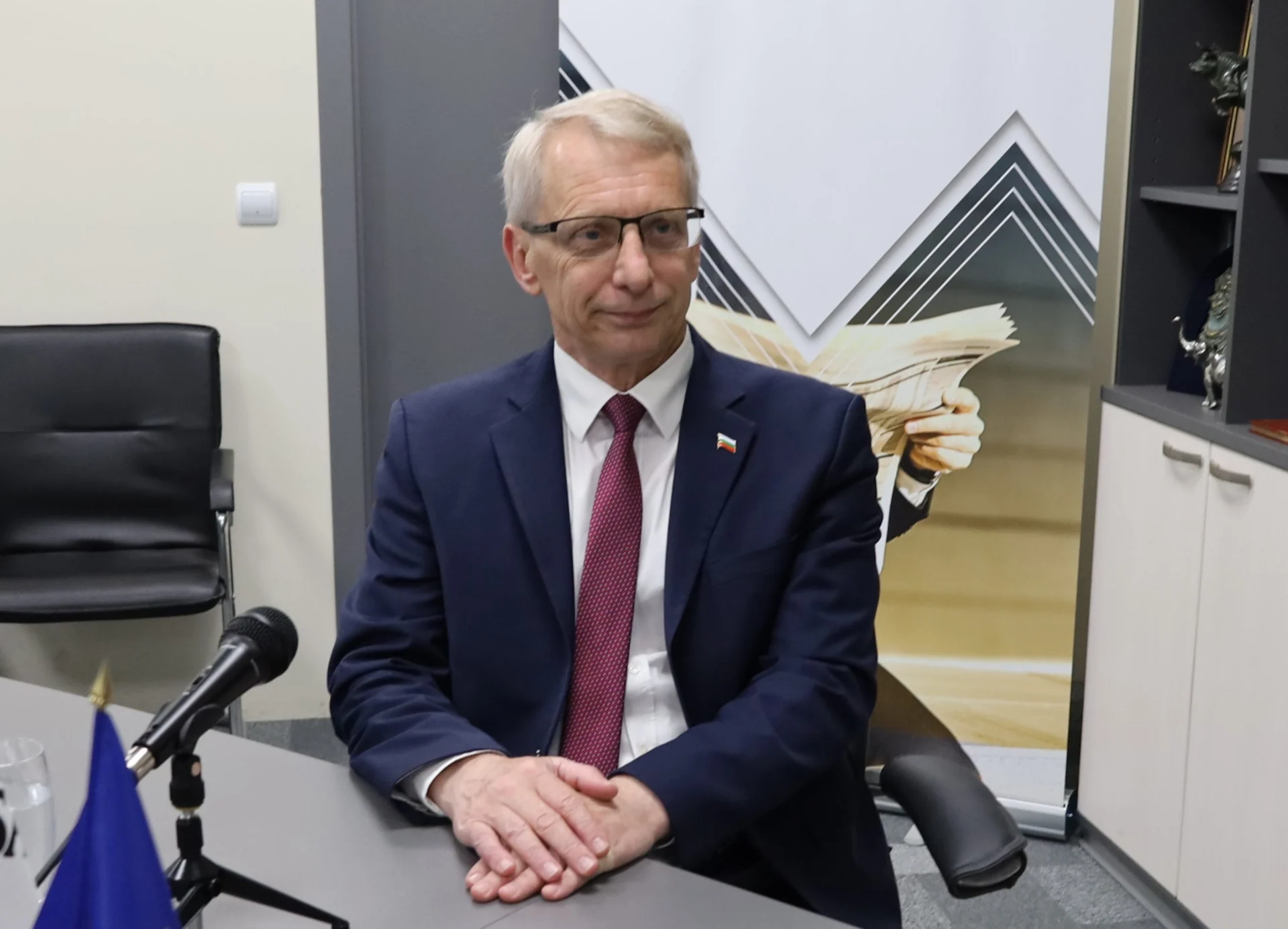 Николай Денков