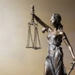 Тикнаха в затвора двама мъже за кражба на 830 метра кабел