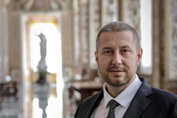 Никола Николов става началник на политическия кабинет на Росен Желязков