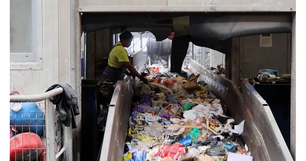 Да живее боклукът - третият най-доходоносен незаконен бизнес в Европа