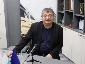 Стефан Дечев