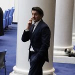 Девет министри отговарят на депутатски въпроси в парламента