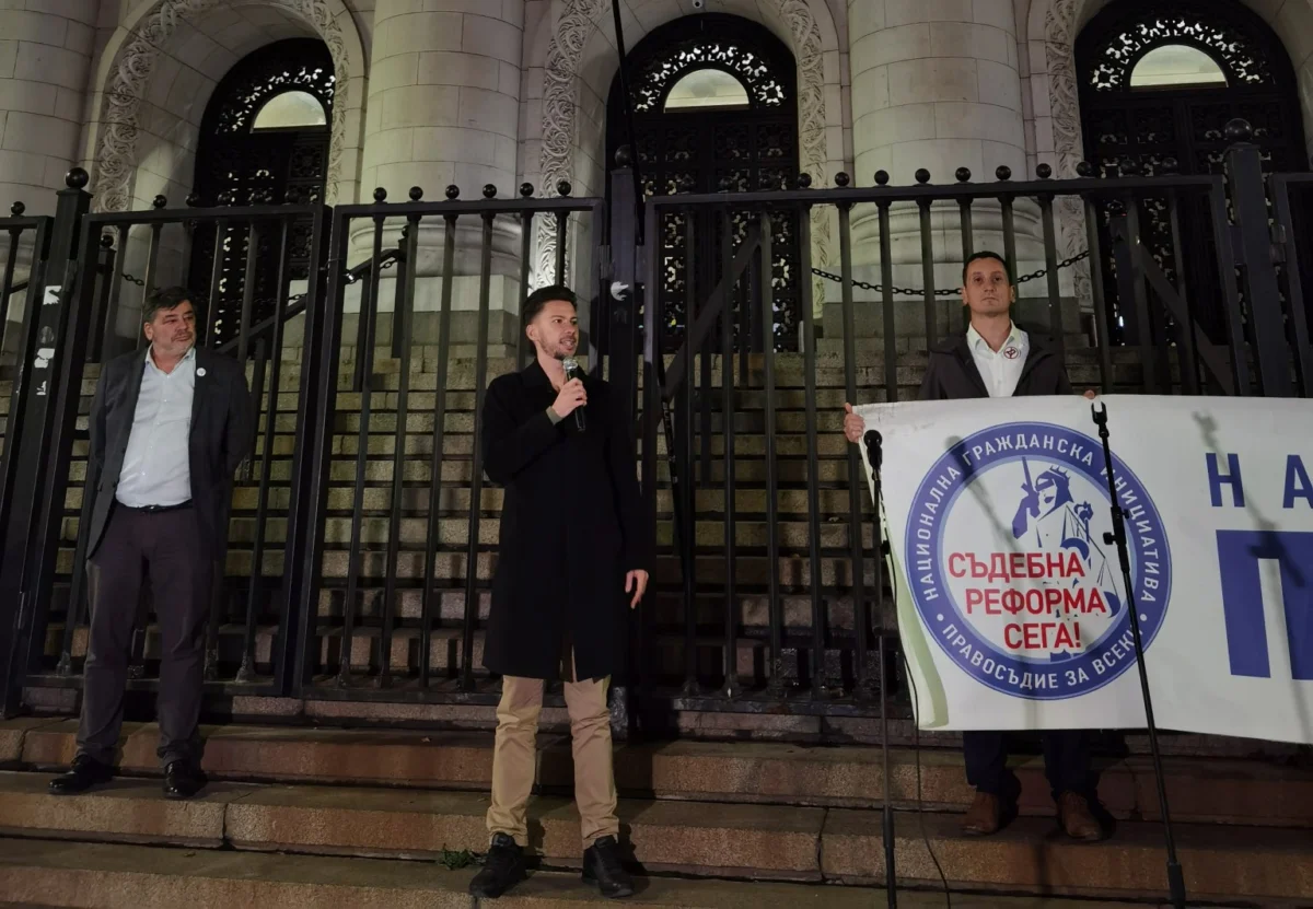 img 20251112 185351 resized 20251112 111923312