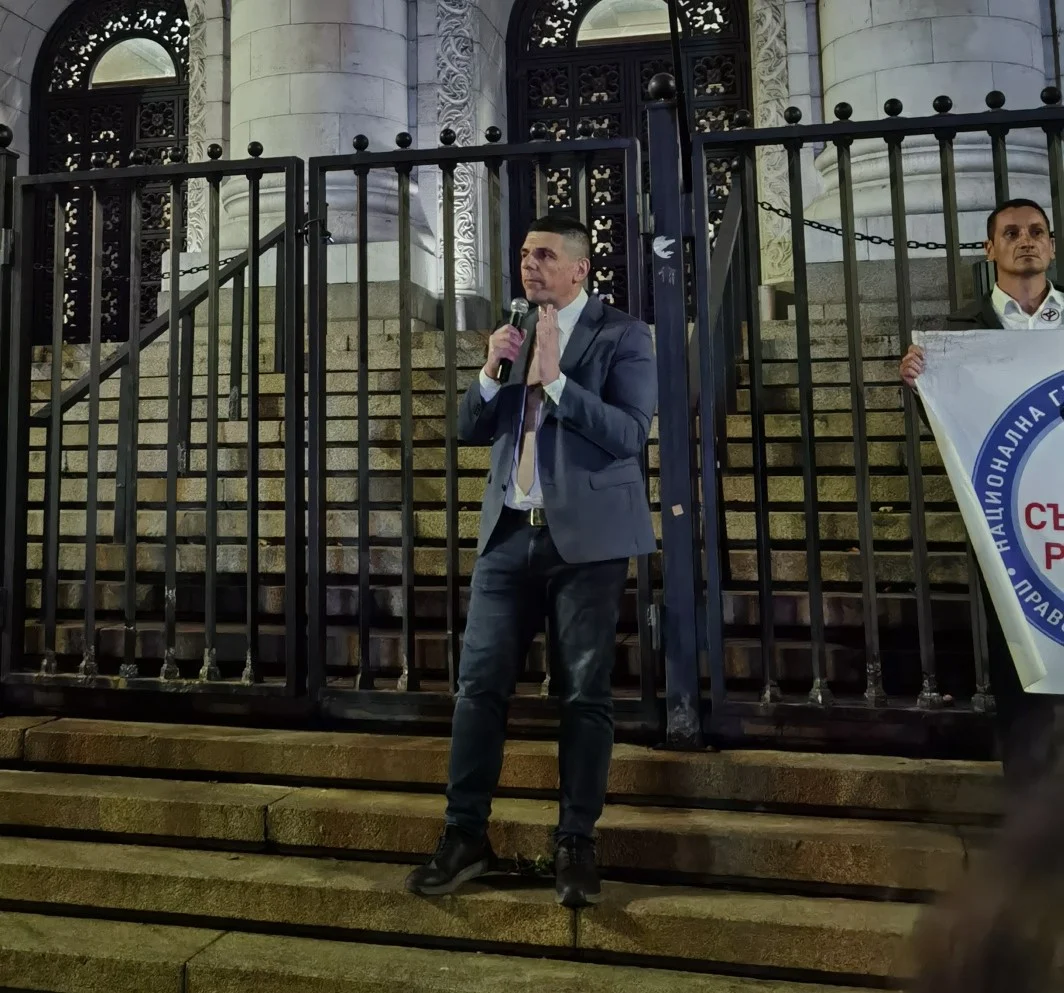 img 20251112 191619 resized 20251112 111851295