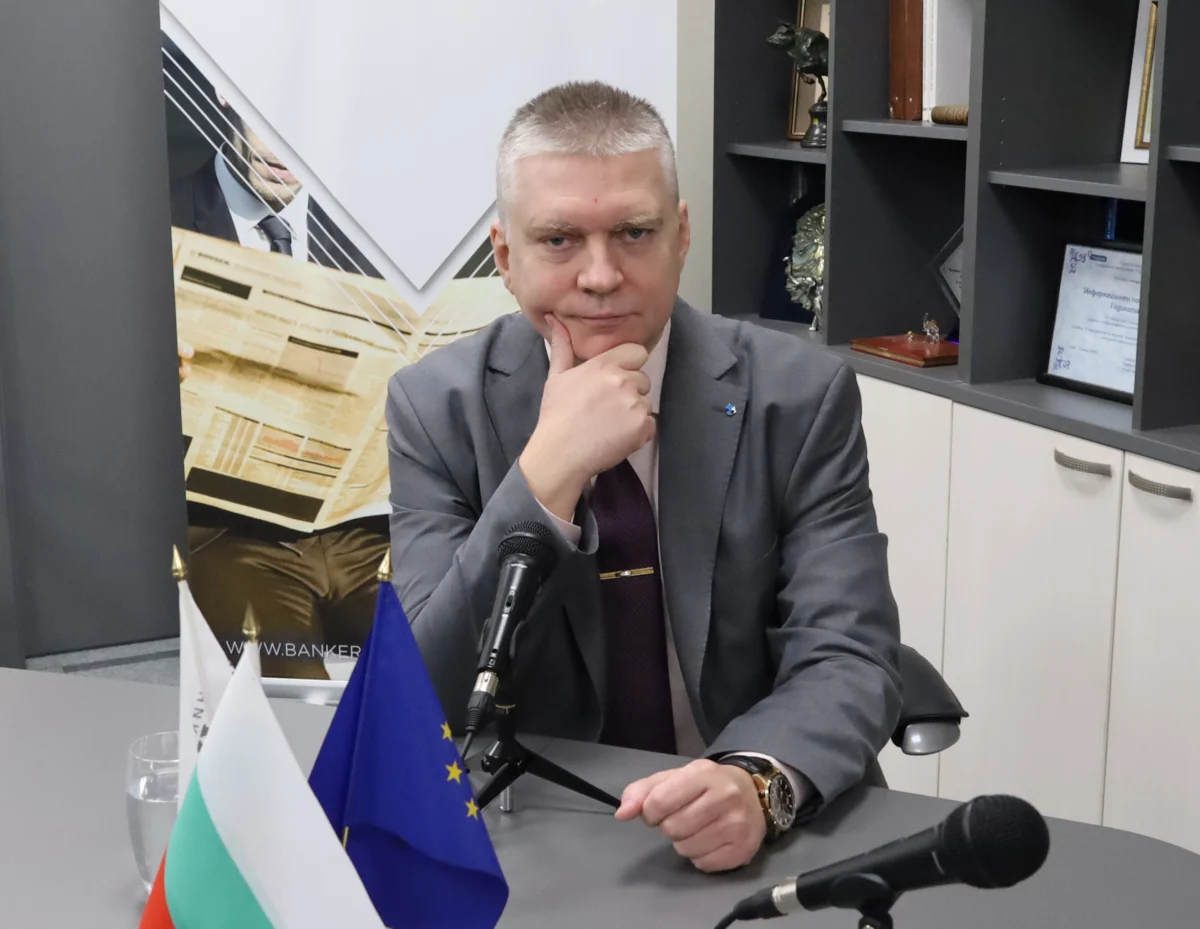 Любомир Аламанов:  Доверието е основната валута на Радев, той вече я харчи безогледно (част 2)