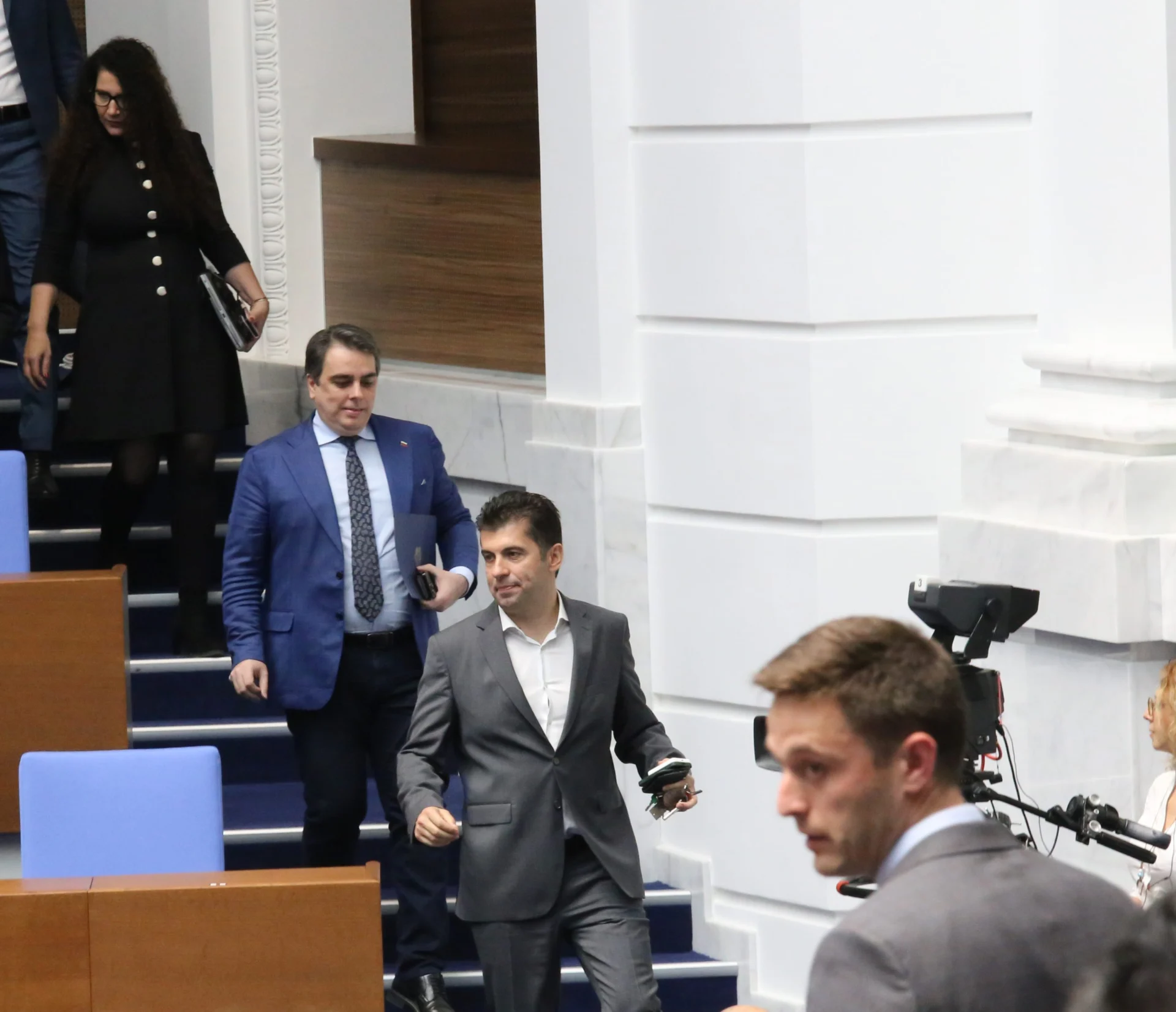 Кирил Петков ще съди Делян Пеевски за клевети