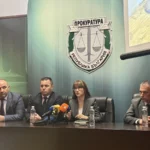 МВР и ДАНС разбиха банда за трафик на мигранти