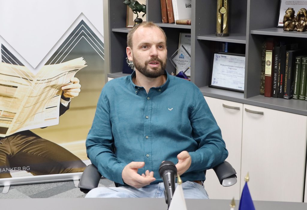 Мустафа Емин