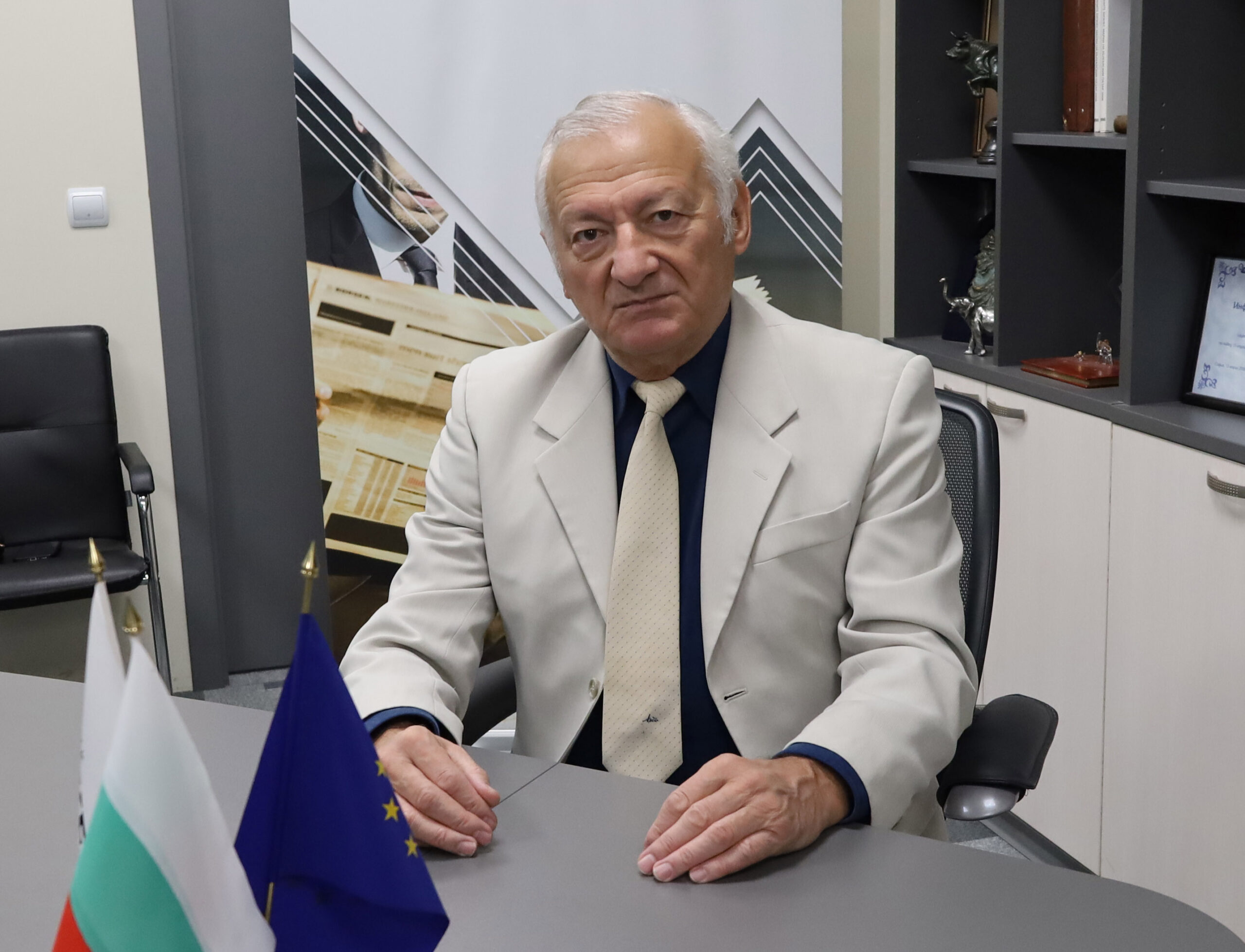 Васил Данов: Властта ни няма собствена стратегия, изпълнява чужда (част 3)