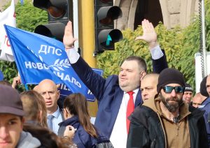 Кметът на Ботевград забрани контрапротеста на Пеевски