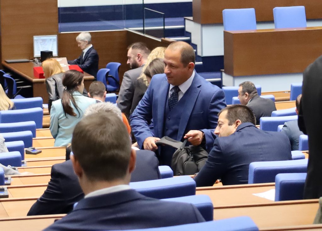 Депутатите ще обсъдят как фермерите да бъдат компенсирани за разходите си за вода