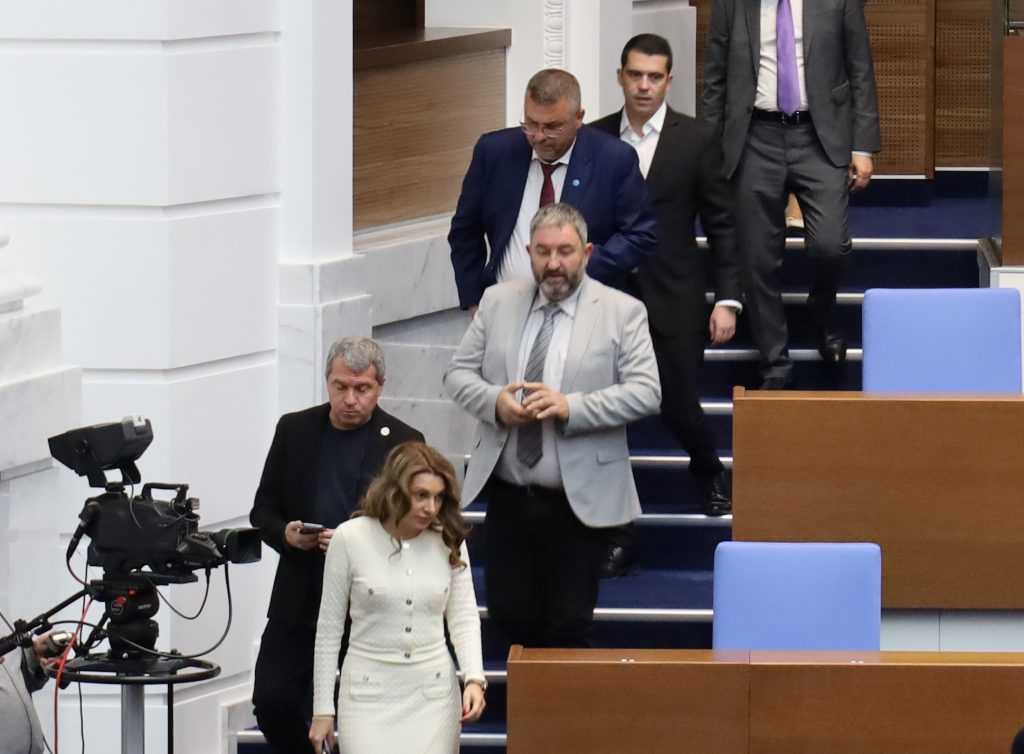 Парламентът гласува окончателно промените в законопроекта за пазарите на криптоактиви