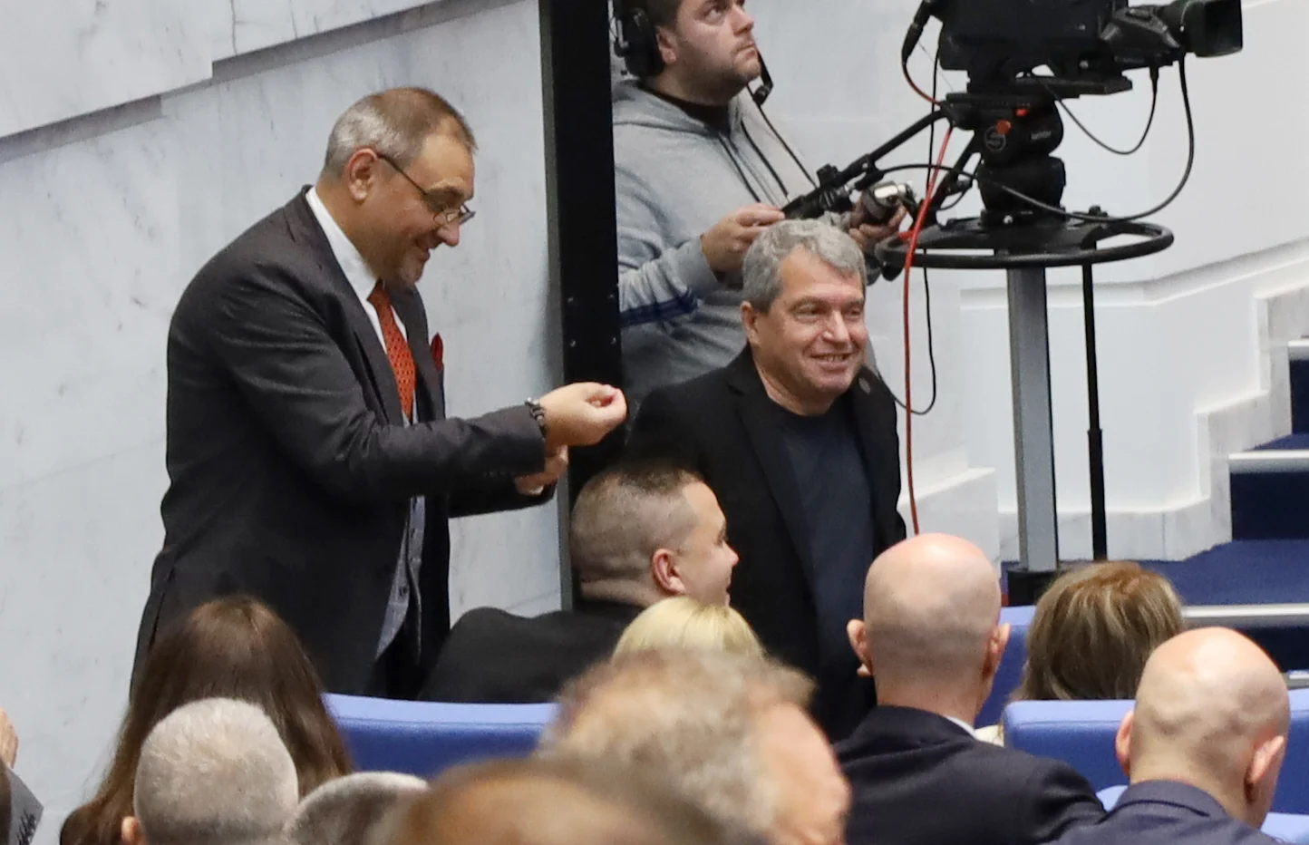 закон, Изслушват вещите лица, участвали в броенето на бюлетините от последните избори