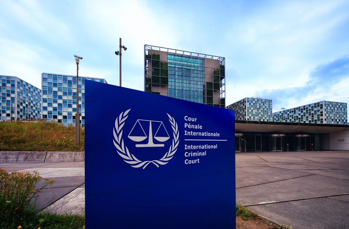 Тръмп погна международното правосъдие: Имат ли основания САЩ да оспорват правомощията на МНС?