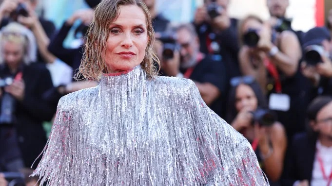 Венеция, Изабел Юпер