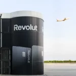 Revolut навлиза на пазара в ОАЕ с лиценз от Централната банка