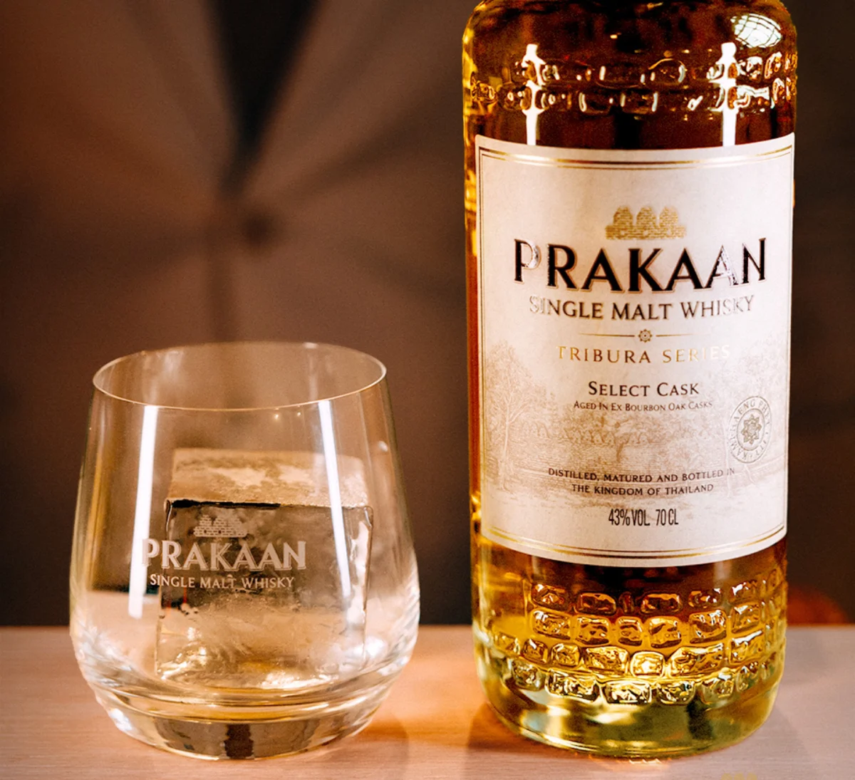 Prakaan поставя тайландското уиски на световната сцена