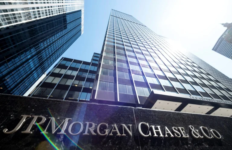 Начало 7 JPMorgan Chase залага на клонове в дигиталната епоха