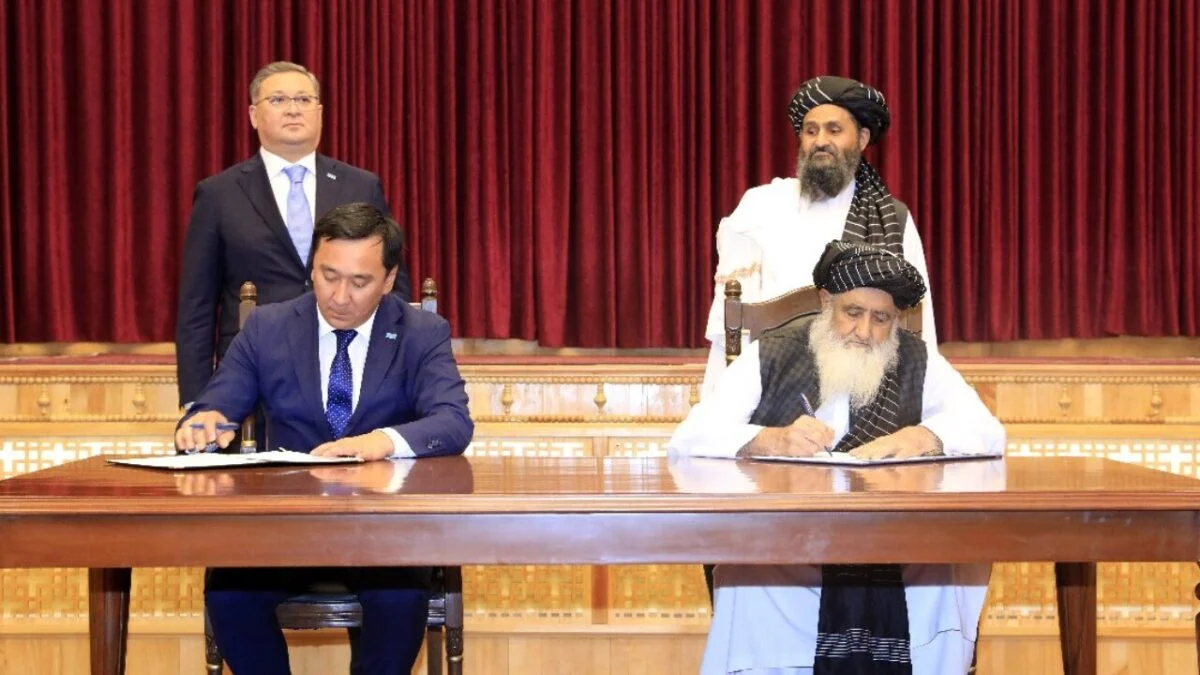 Казахстан и Афганистан се споразумяха за строителството на железопътна линия между Централна и Южна Азия