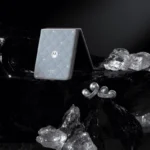 Motorola и Swarovski обединяват сили за ултралуксозен модел Razr с кристали