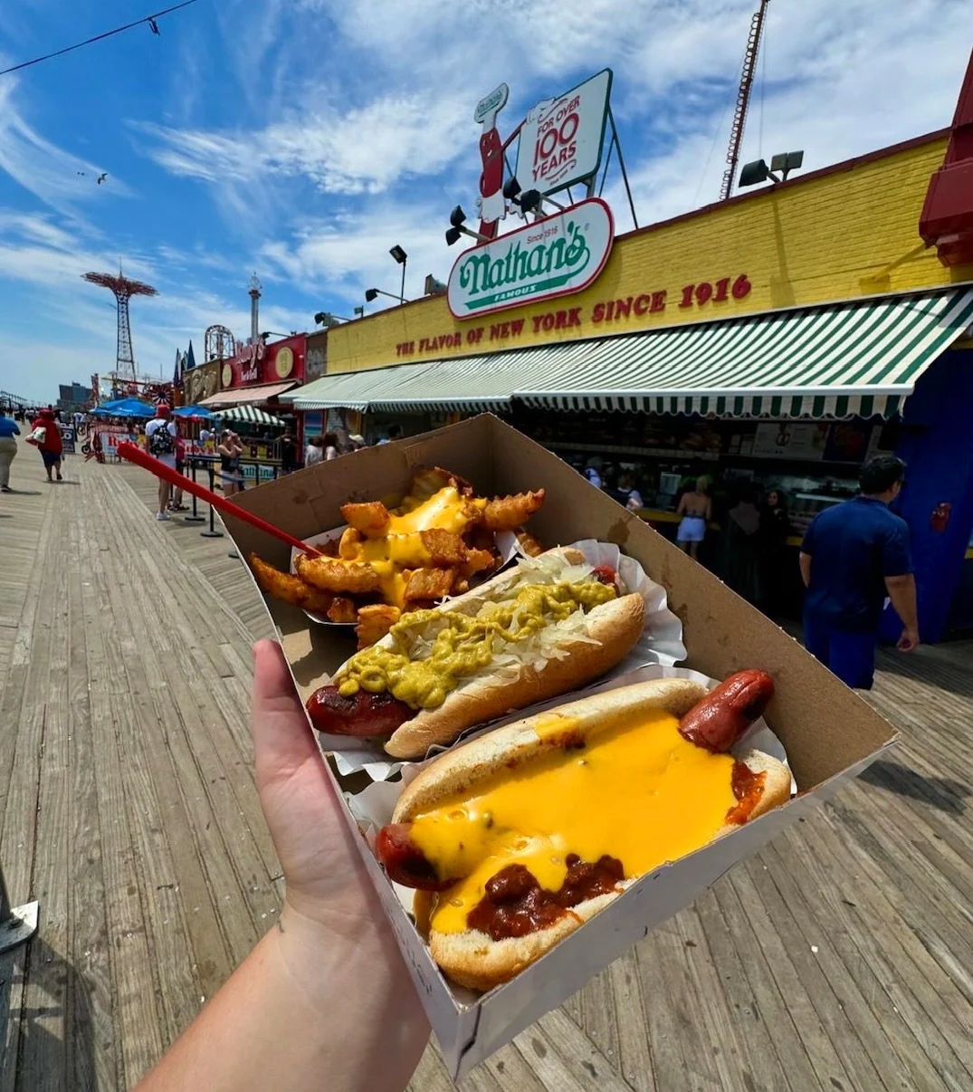 Култовият американски хотдог Nathan’s е китайска собственост