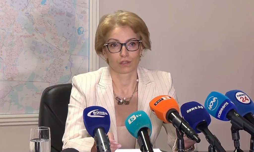 Вяра Тодева не вижда причина да си подава оставката