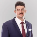 "Възраждане" внесе предложение за замразяване на продажбата на 4400 държавни имота