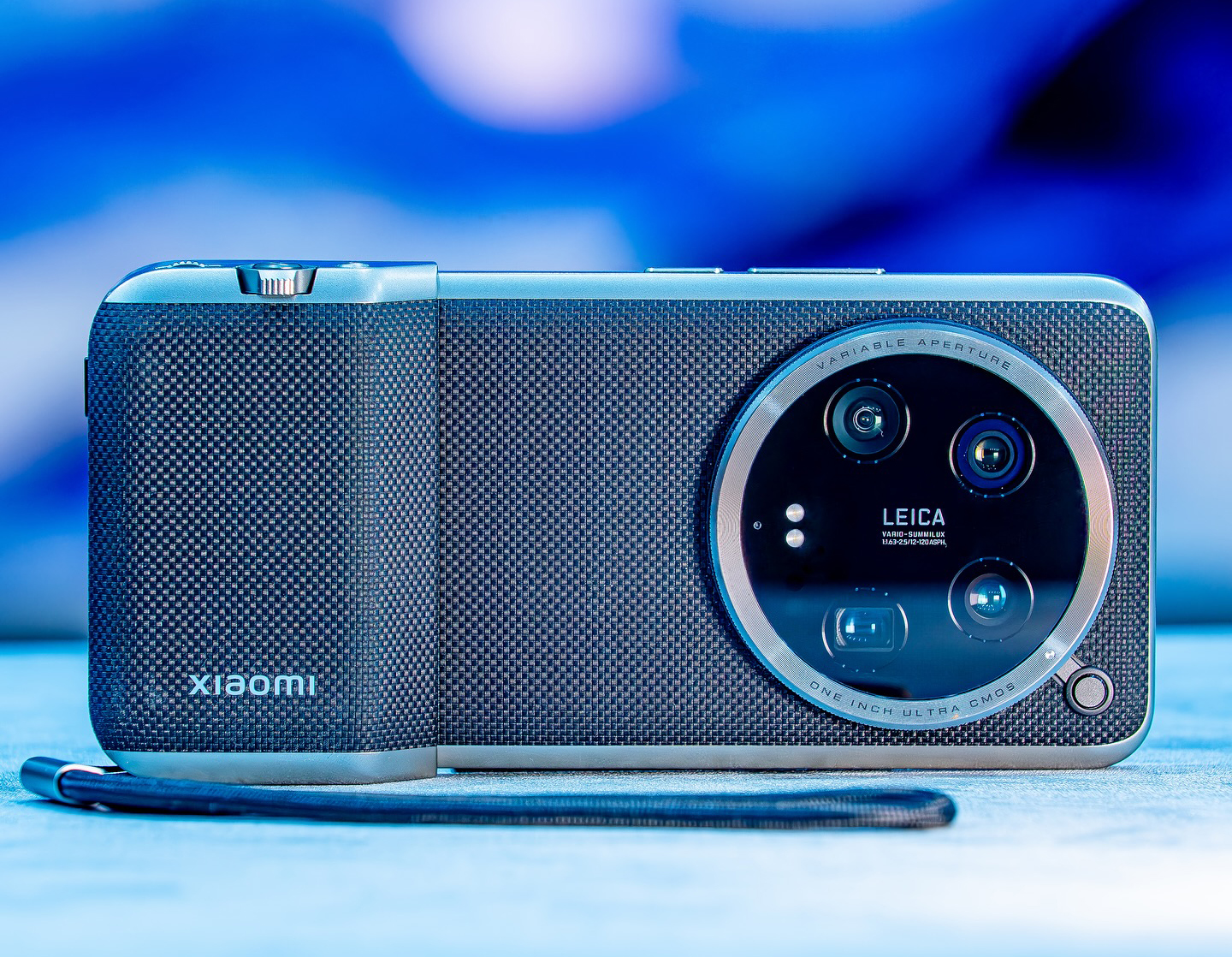 Xiaomi 15 Ultra с Leica камера очаква да е най-добрият камерафон за 2025 година