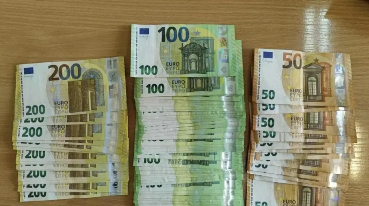 Близо 15 000 евро и списъци с имена са иззети при акция срещу купуването на гласове в Каолиново