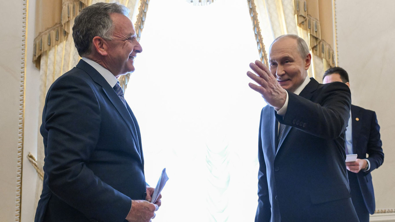 САЩ и Русия обсъждали възможното завръщане на американски фирми на руския петролен пазар