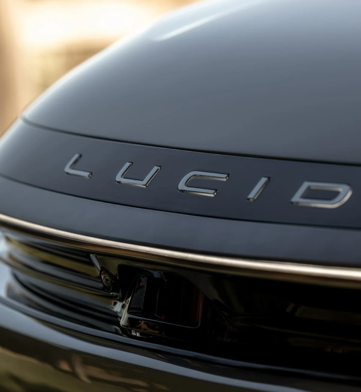 Lucid Group сменя ръководството и привлича 750 млн. долара нови инвестиции