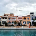 Луксозни имоти с изглед към морето – новата вълна на пазара