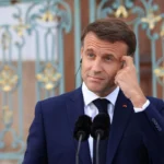 S&P понижи изненадващо кредитния рейтинг на Франция заради дълговото бреме