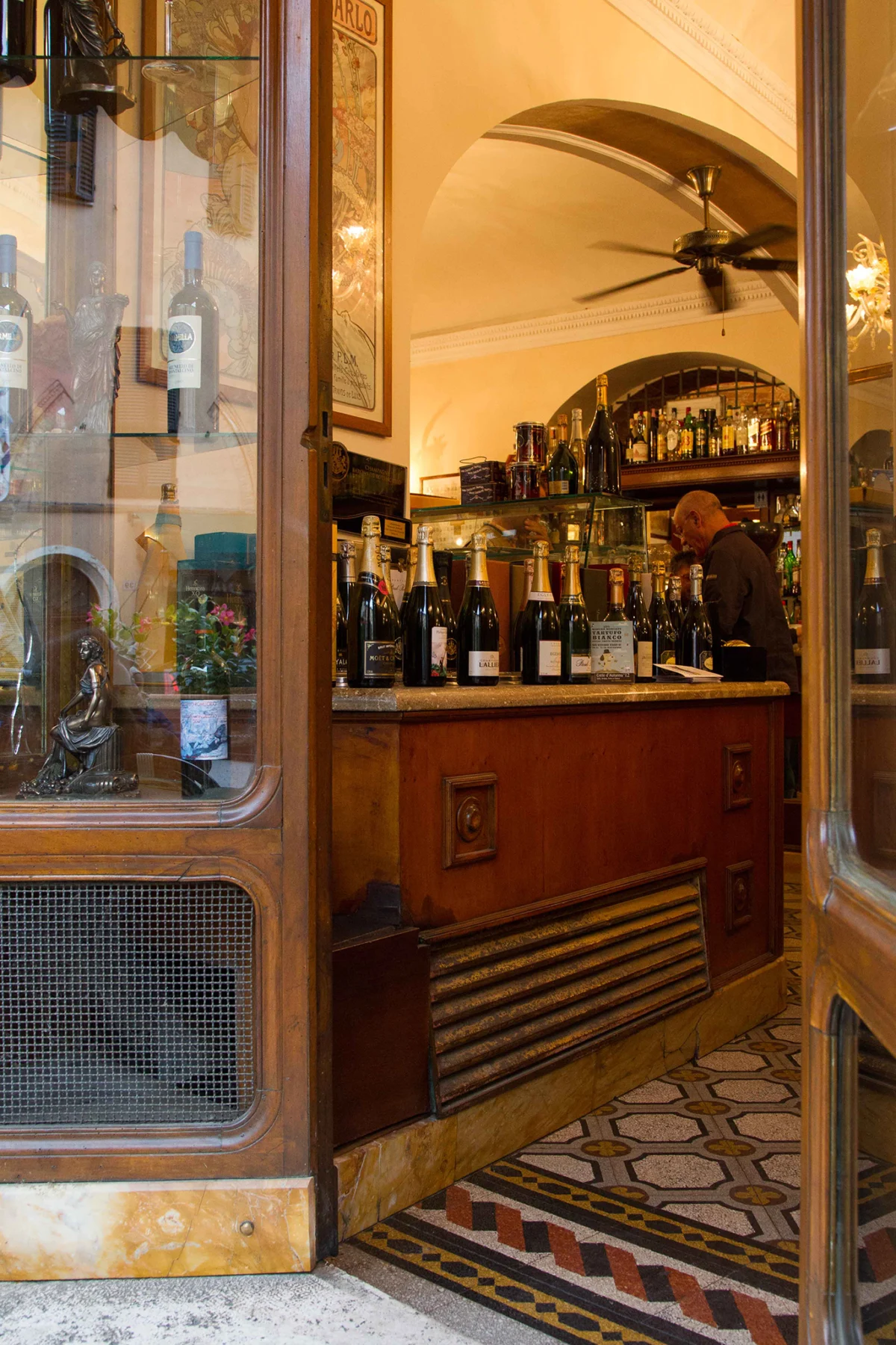 magazincheta za vino v montepulciano1