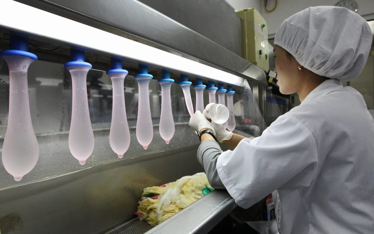 Цените на презервативите се покачват поради войната в Близкия изток