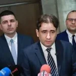 "Да, България" посъветва управляващите да се допитат до ЕК за адекватен особен управител за "Лукойл", От „Да, България“ заявиха, че няма да подкрепят правителството, но ще следят за демонтаж на модела