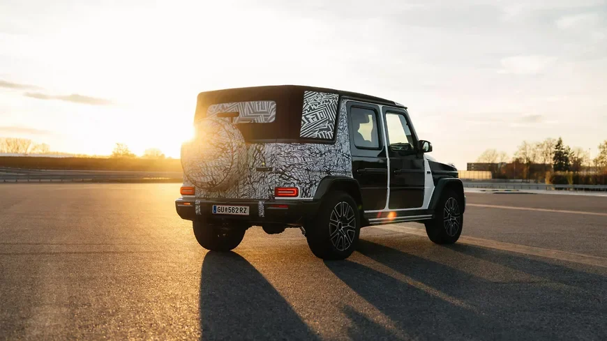 Mercedes Benz публикува първите снимки на новия G Class Cabriolet кабриолет за