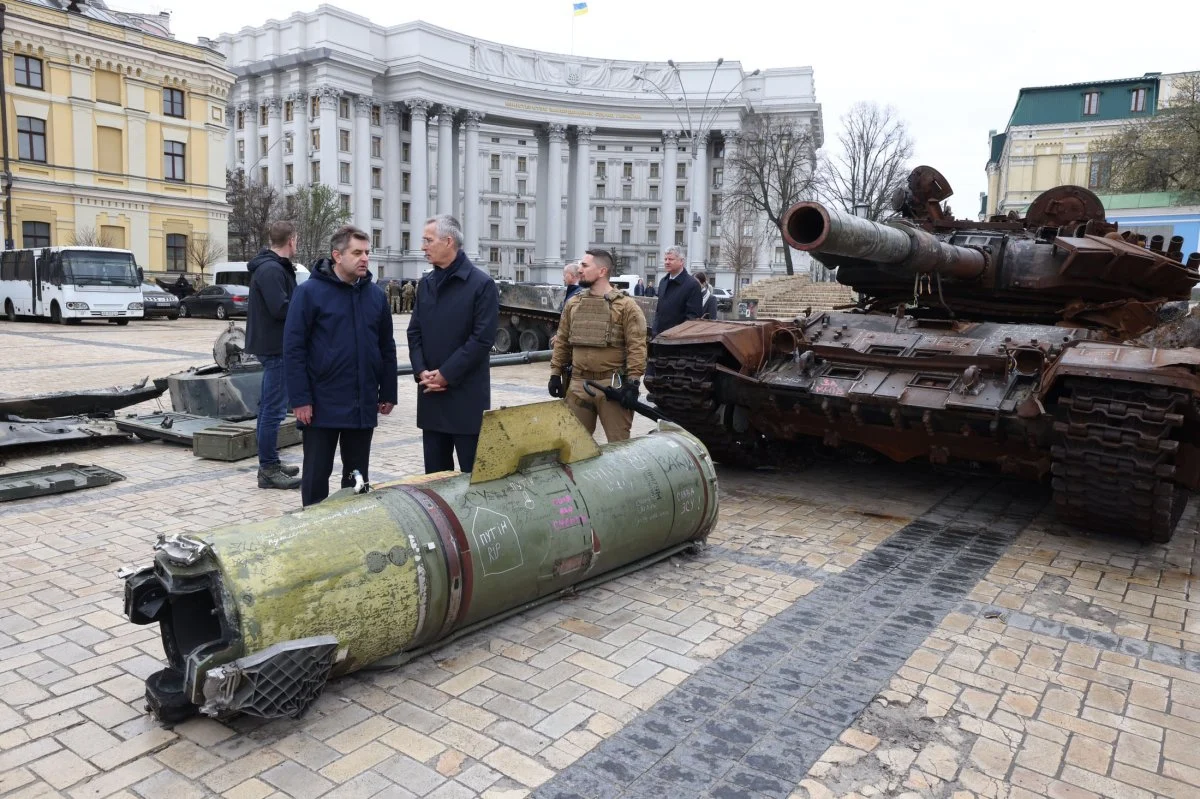 IISS: Световните разходи за отбрана са скочили до 2.46 трлн. долара през 2024-а