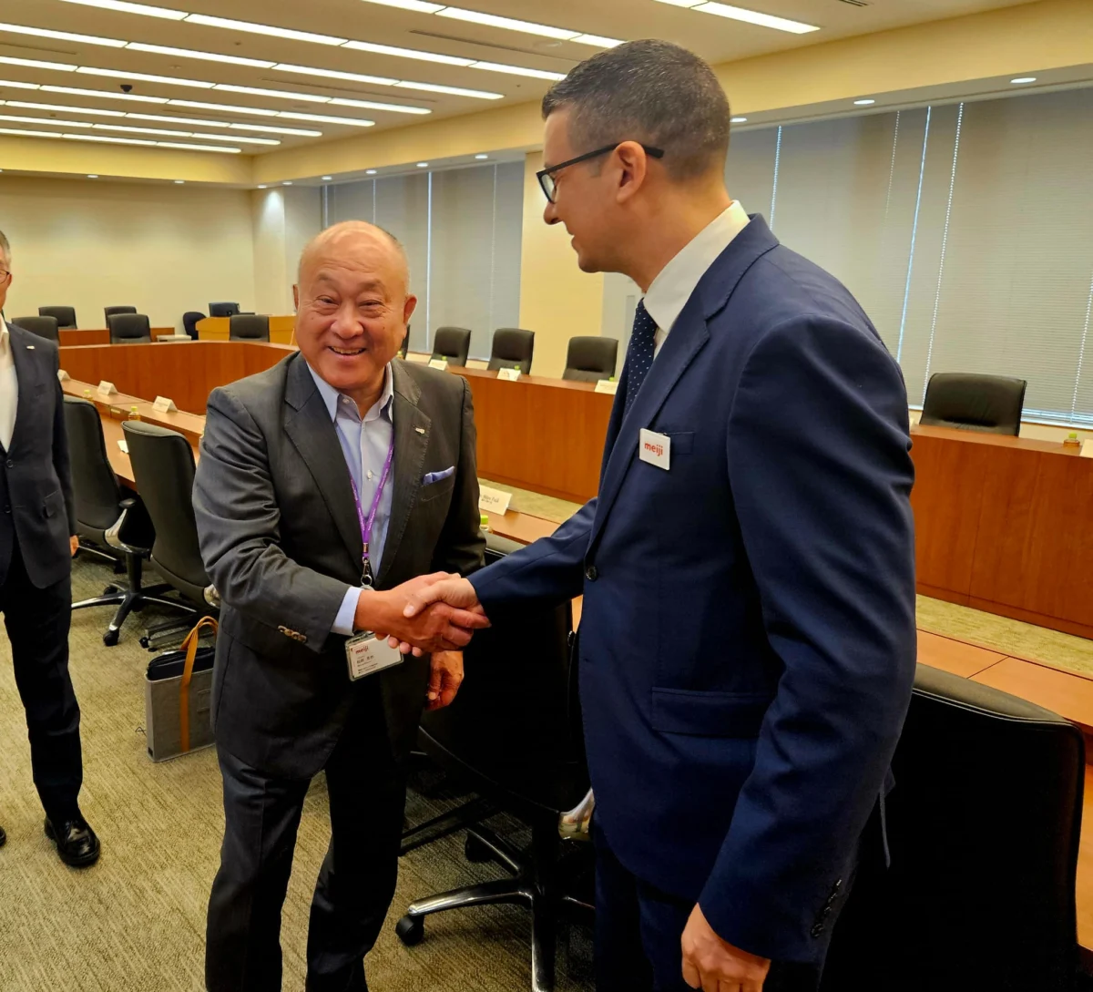 министър икономика и индустрия Петър Дилов Катсунари Матсуда гл изп директор Meiji Holdings Co